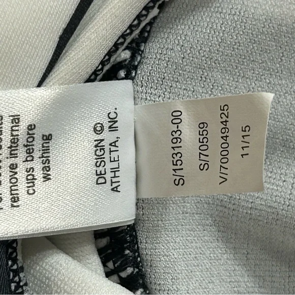Athleta Black and White Plaid One Piece Underwire Swimsuit 34 B/C Tall - Picture 10 of 10